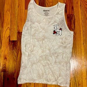 I am selling a la short sleeve shirt